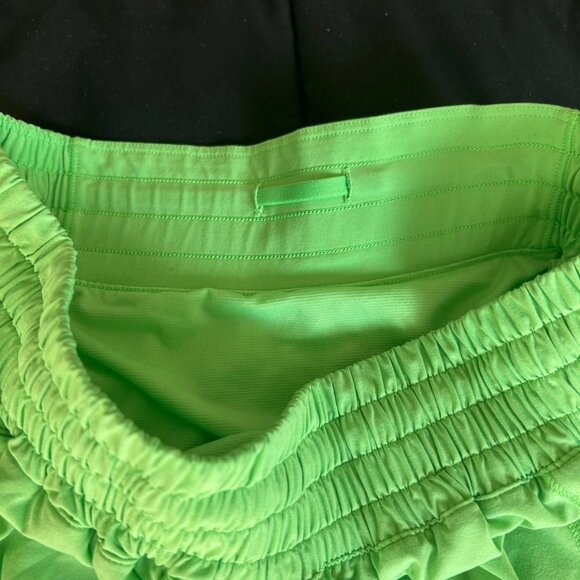 Lululemon Hotty Hot High-Rise Shorts 4” Lined Green Women’s Size 6 Running - Picture 4 of 5